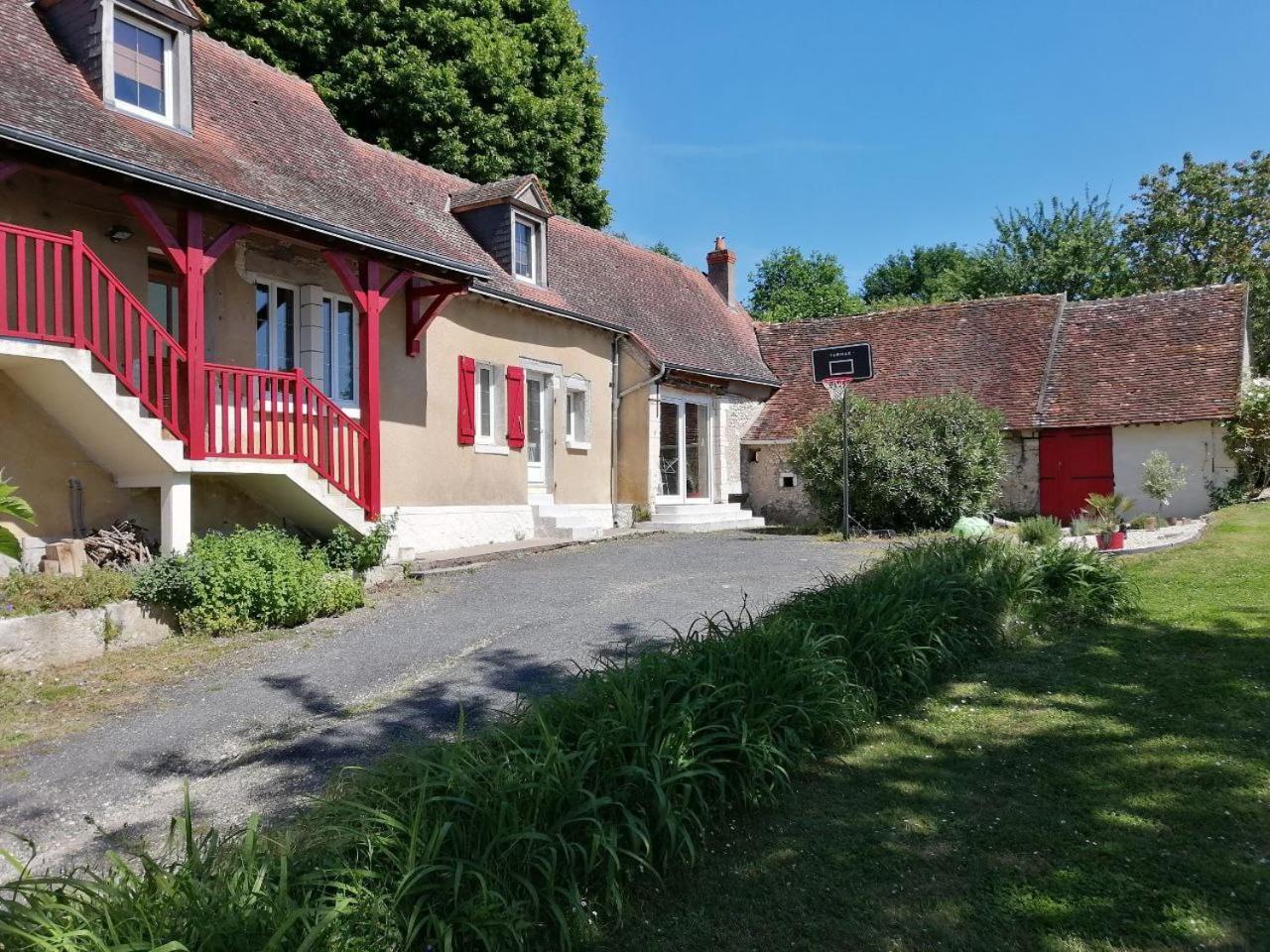 Maison De Charme Pres De Beauval Saint-Cyran-du-Jambot Exterior foto